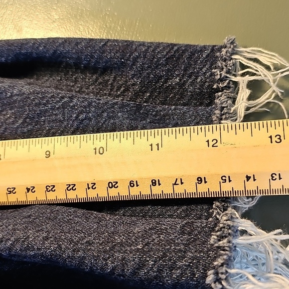 Zara Pleated Denim Frayed Hem Skirt. Size XS. Rear Zipper. - Picture 8 of 8